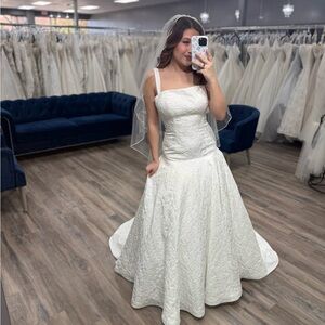 BRAND NEW Stella York Jacquard Dropped Waist Wedding Dress SY8202